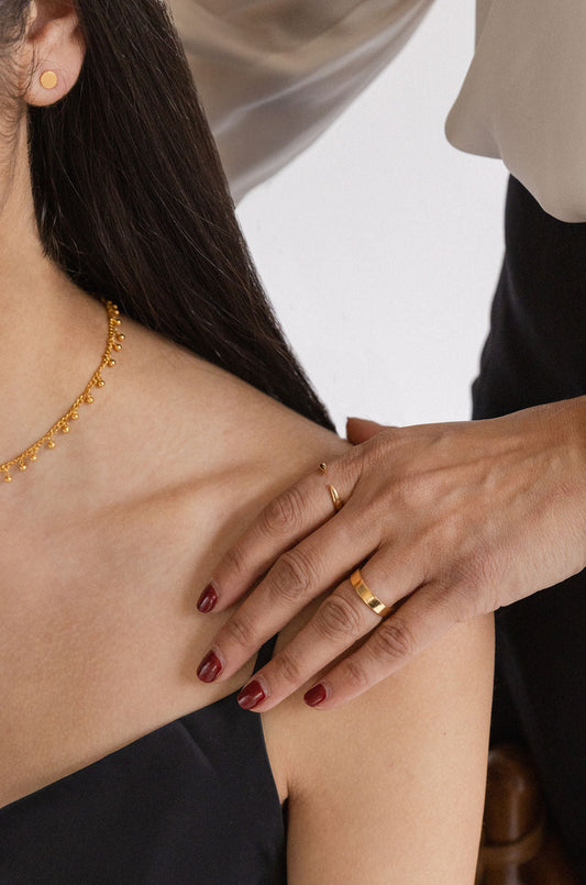 The Intersection of Heritage and Minimalism: How Luxury Gold Jewelry Tells a Timeless Story