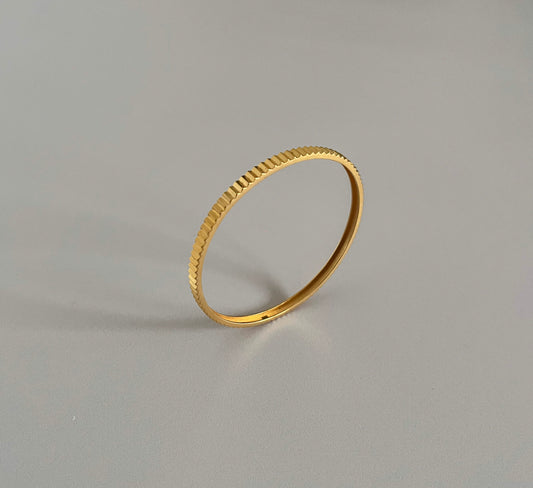 Leela Bangle Yellow Gold Fluted Bracelet